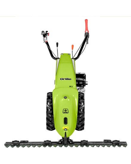 Il cambio a 3 marce avanti e 3 retromarce del Grillo GF2 è studiato per ottenere tutte velocità ideali per lo sfalcio, 1.1, 2.6 e 4.3 km/h con le ruote tractor 4.00-8